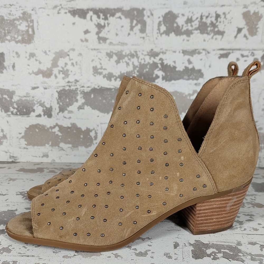 Lucky Brand Women's Barlenna Tan Leather Studded Peep Toe Ankle Boots V218
